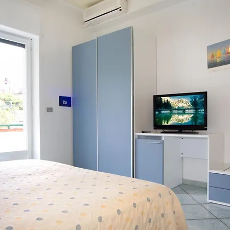 Aparthotel Baia Marticana