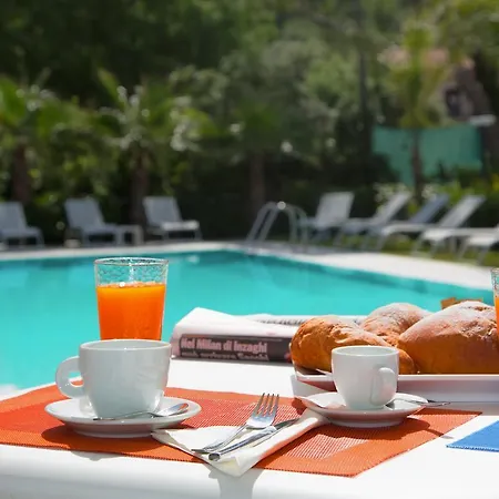 Baia Marticana Aparthotel