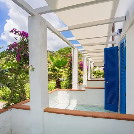 Baia Marticana Aparthotel